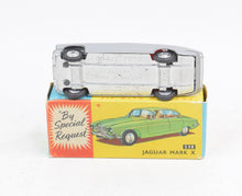 Corgi toys 238 Mark X Jaguar Very Near Mint/Boxed