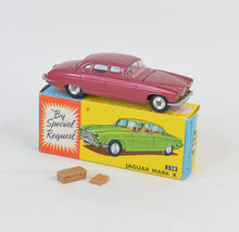 Corgi toys 238 Mark X Jaguar Virtually Mint/Nice box