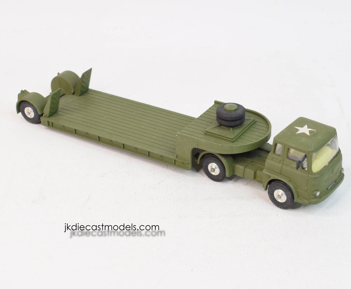Corgi toys 1135 Bedford Equipment Transporter Virtually Mint