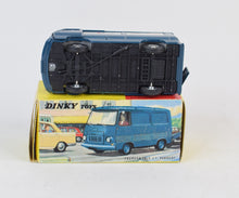 French Dinky 570 Fourgon 'Allo Fret' Virtually Mint/Nice box (J.C)