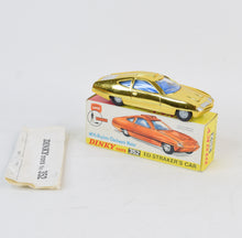 Dinky toys 352 Ed Straker’s Virtually Mint/Nice box (Unley)