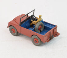Dinky Toys 27d Land-Rover Virtually Mint (Chocolate)