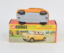 Corgi toys 204 Morris Mini Minor Virtually Mint/Nice box
