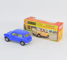 Corgi toys 204 Morris Mini Minor Virtually Mint/Nice box