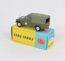 Corgi Toys 500 U.S Army Land-Rover Weapons carrier Virtually Mint/Nice box (Red interior)