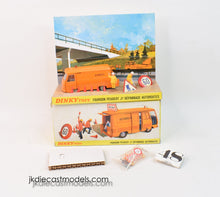 French Dinky 570A Fourgon Peugeot J7 Depannage Autoroutes Virtually Mint/Nice box