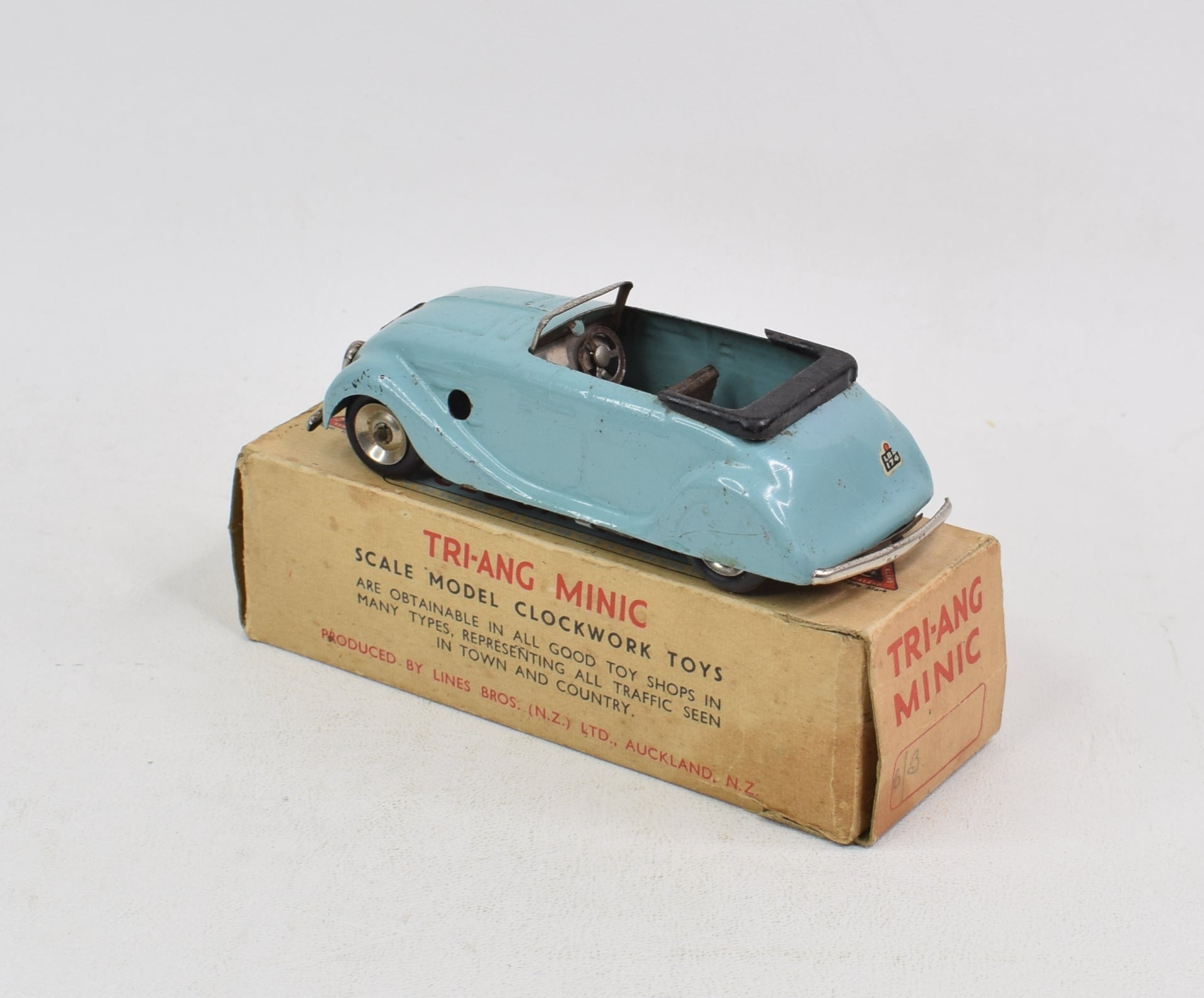 New Zealand Tri ang Minic 14m Streamlined Tourer Very Near Mint Bo new-zealand-tri-ang-minic-14m-streamlined-tourer-very-near-mint-bo