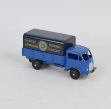 French Dinky 25jb Ford 'S.N.C.F' Covered wagon Virtually Mint