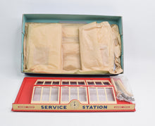 Dinky toys 785 Service Station Virtually Mint/Nice box
