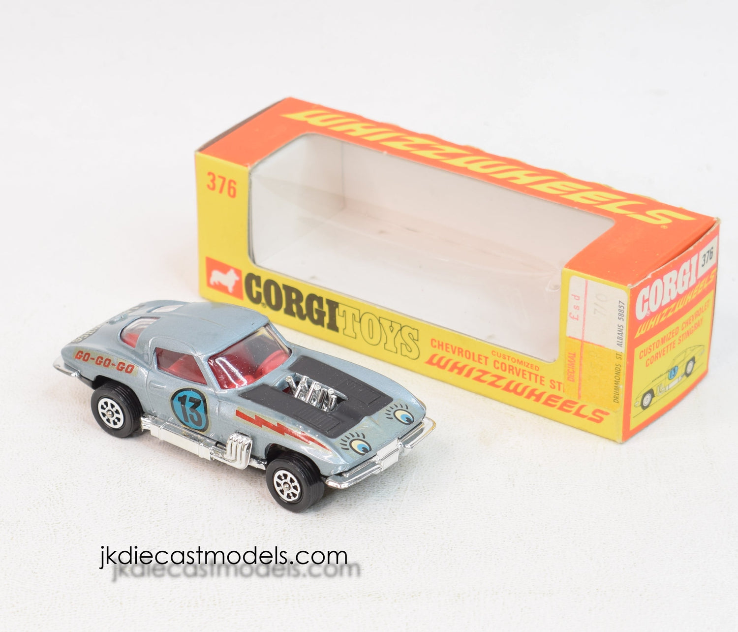 Corgi toys 376 Chevrolet Stingray Virtually Mint/Lovely box