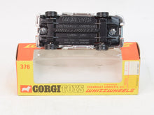 Corgi toys 376 Chevrolet Stingray Virtually Mint/Lovely box
