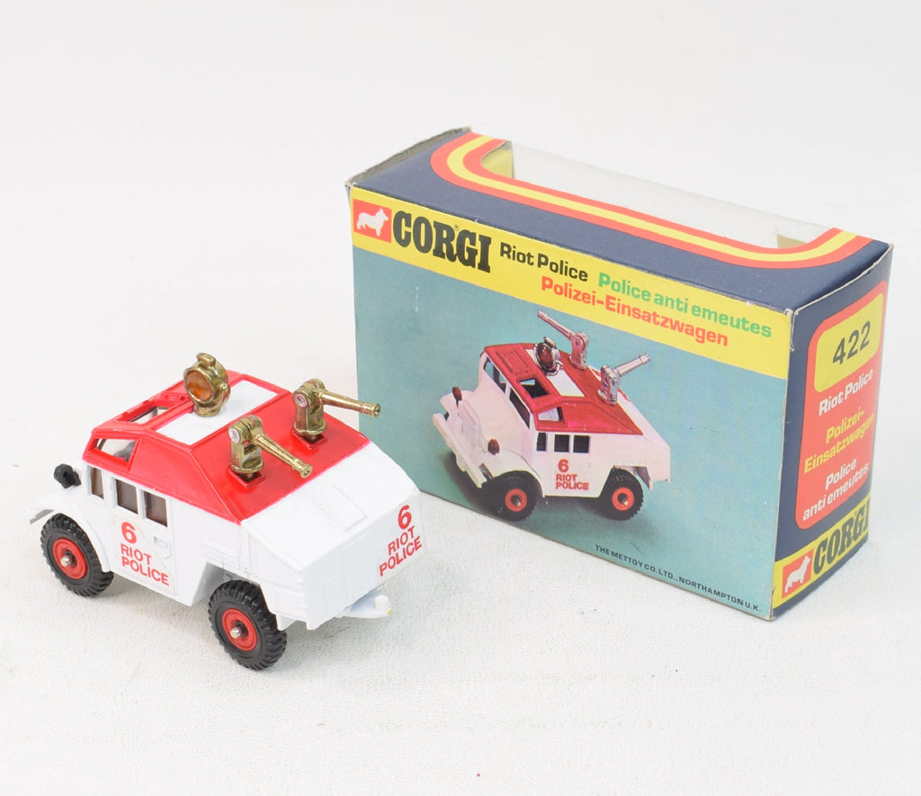 Corgi 422 Riot Police quad tractor Mint/Boxed – JK DIE-CAST MODELS