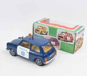 Pepe plastics Austin mini Policia Very Near Mint/Boxed 'Avonmore Collection'