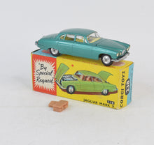 Corgi toys 238 Mark X Jaguar Virtually Mint/Nice box