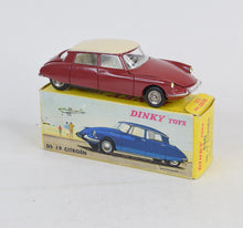French Dinky 530 DS 19 Citroen Virtually Mint/Nice box (MR)