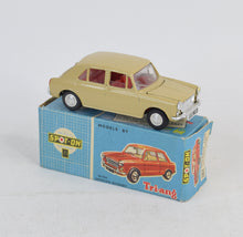 Spot-on 262 Morris 1100 Virtually Mint/Boxed (MR)