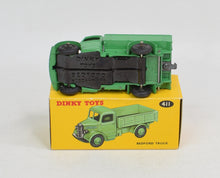Dinky toys 411 Bedford Truck Virtually Mint/Lovely box (Black hubs)