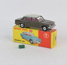 Dinky toys 135 Triumph 2000 Promotional Virtually Mint/Nice box (Olive & Cactus)