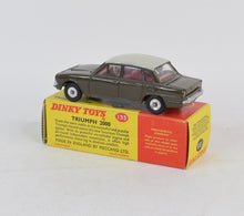 Dinky toys 135 Triumph 2000 Promotional Virtually Mint/Nice box (Olive & Cactus)