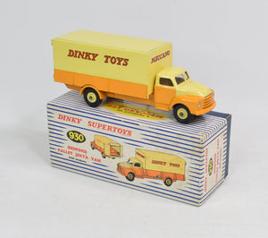 Dinky toys 930 Pallet-Jekta Van Virtually Mint/Nice box