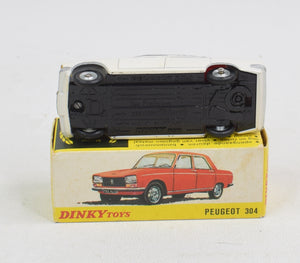 French Dinky Toys 1428 Peugeot 304 Virtually Mint/Nice box