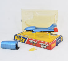 Dinky toy 106 Thunderbird 2 + 4 Virtually Mint/Nice box
