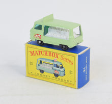 Matchbox Lesney 21 Milk delivery truck Virtually Mint/Nice box