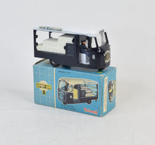 Spot-on 271 Express Milk Float Virtually Mint/Nice box (Carlton)
