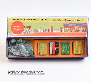 Hornby Series Railway Accessories set 1 Very Near Mint/Boxed.