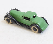 Dinky toys 36b Bentley - Virtually Mint (Flat hubs)