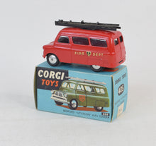 Corgi toys 405 Bedford Fire Tender Virtually Mint/Nice box (Non mech version) (Carlton)