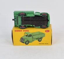 Dinky toys 411 Bedford Truck Virtually Mint/Nice box (Red hubs)