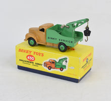 Dinky Toys 430 Commer Breakdown Virtually Mint/Nice box (Green hubs)