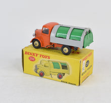 Dinky toys 252 Refuse Wagon Virtually Mint/Boxed (Rare issue)