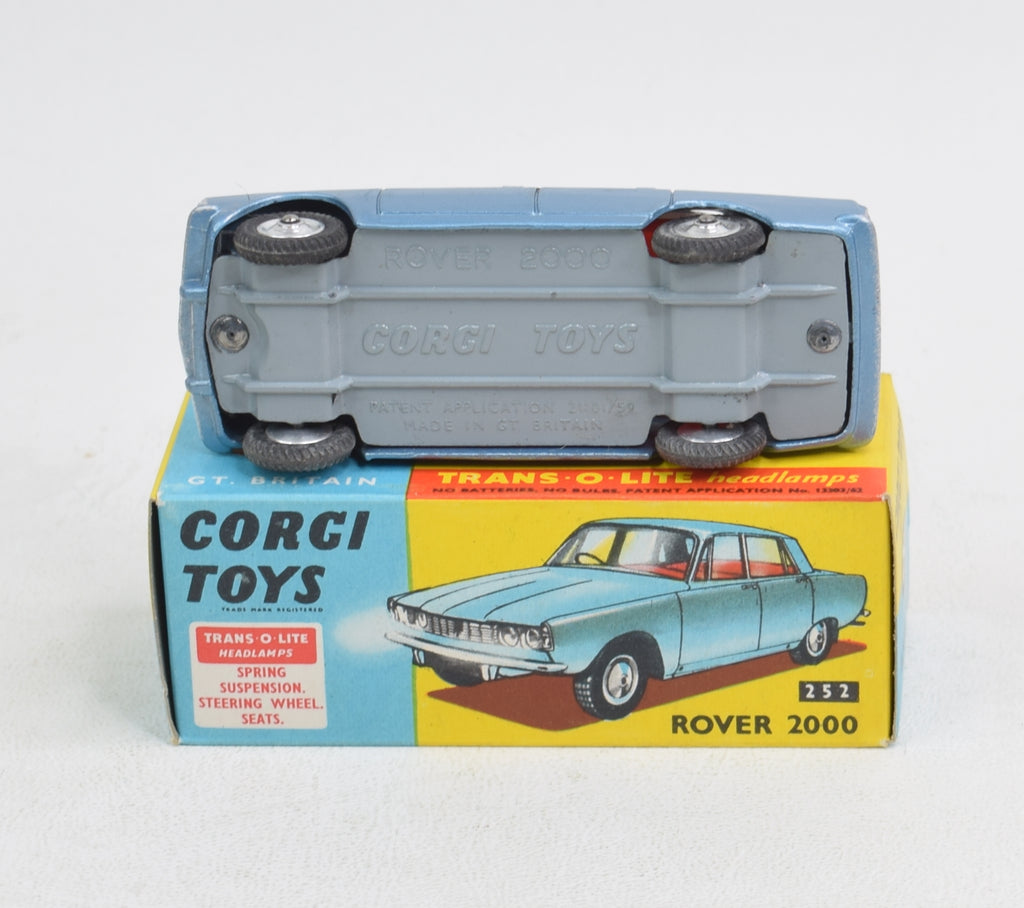 Corgi toys 252 Rover 2000 Virtually Mint/Lovely box – JK DIE-CAST MODELS