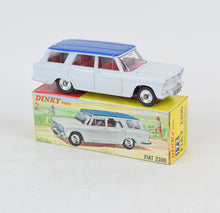 Dinky Toys 172 Fiat 2300 Virtually Mint/Nice box (MR)