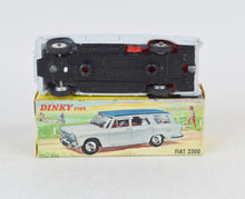 Dinky Toys 172 Fiat 2300 Virtually Mint/Nice box (MR)