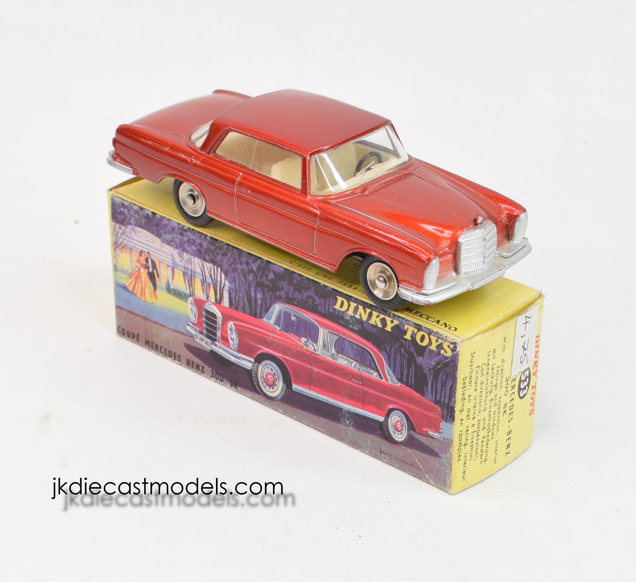 MERCEDES BENZ 300 SE Coupé 533 Dinky Toys 1/43 jouet ancien original MERCEDES BENZ 300 SE Coupé 533 Dinky Toys 1/43 jouet ancien original
