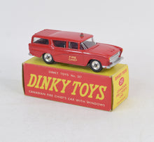 Dinky toys 257 Fire chiefs car Virtually Mint/Nice box (MR)