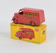 Dinky toys 451/31B 'Dunlop' Trojan Virtually Mint/Nice box (MR)