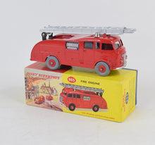 Dinky toys 955 Fire Engine Virtually Mint/Nice box (MR)