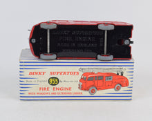 Dinky toys 555 Fire Engine Virtually Mint/Nice box (MR)