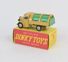Dinky toys 252 Refuse Wagon Virtually Mint/Nice box