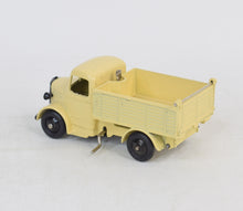 Dinky Toys 25m Bedford End Tipper Virtually Mint (black hubs)