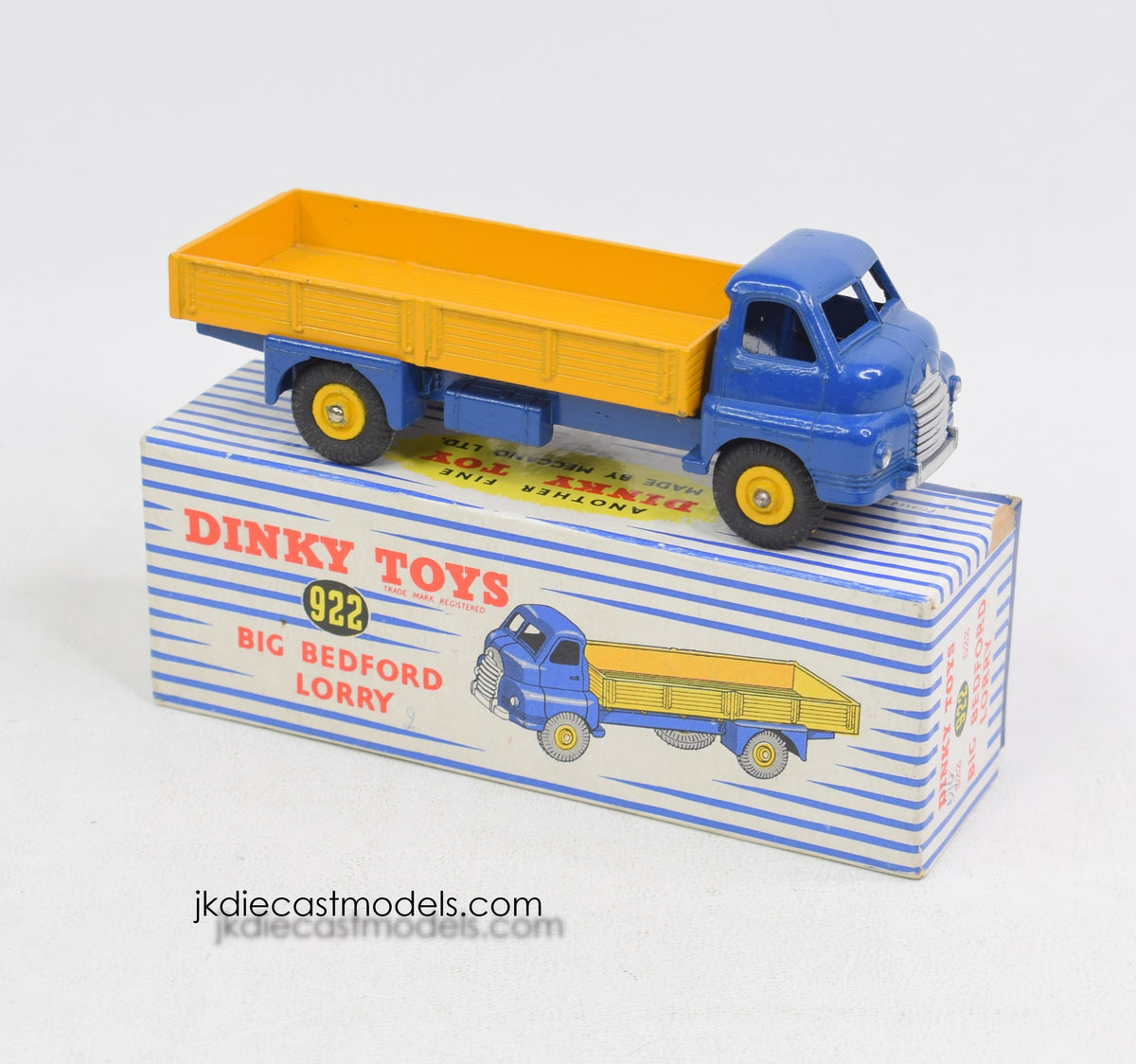 Dinky Toys 522/922 Big Bedford Virtually Mint/Nice box