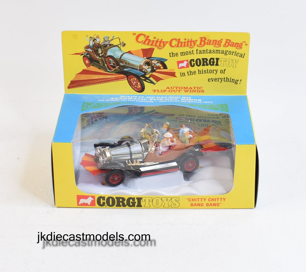 Corgi 266 Chitty Chitty Bang Bang Mint/Nice box (Crease to header)