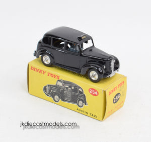 Dinky toys 254 Austin Taxi Virtually Mint/Nice box