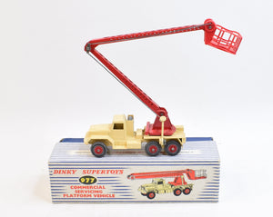Dinky toys 977 Commercial Service Platform Virtually Mint/Boxed