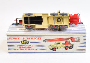 Dinky toys 977 Commercial Service Platform Virtually Mint/Boxed