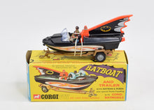 Corgi toys 107 Batboat 1st issue (purple screens) Virtually Mint/Lovely box